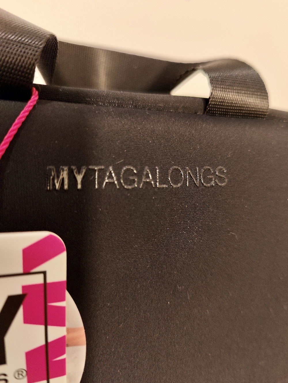 NWT Mytagalongs Hanging Toiletry Case (Black) - Picture 3 of 5